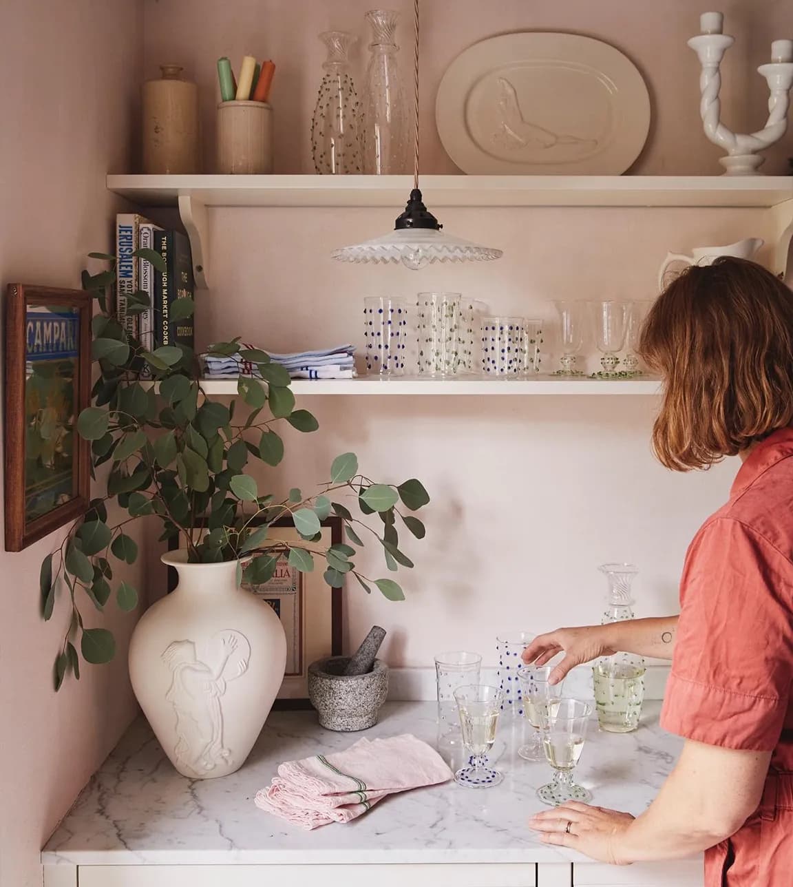 Stylish kitchen corner features glassware and ceramics gifts from Issy Granger