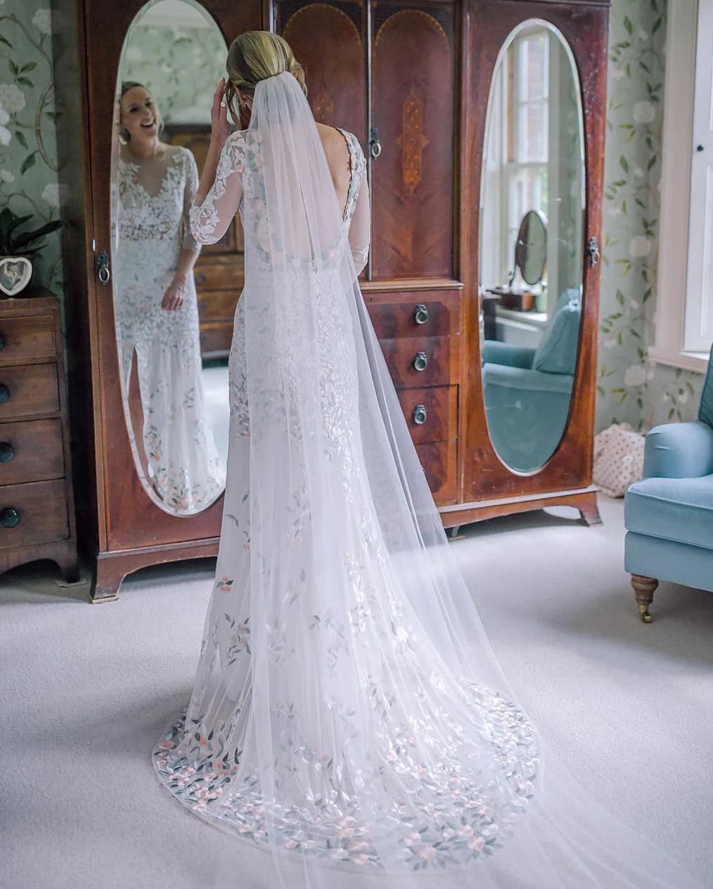 wedding gown beautiful bride 