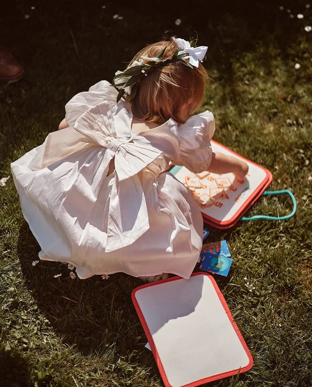 flower girl wedding day cute cutie fashion inspiration outfit