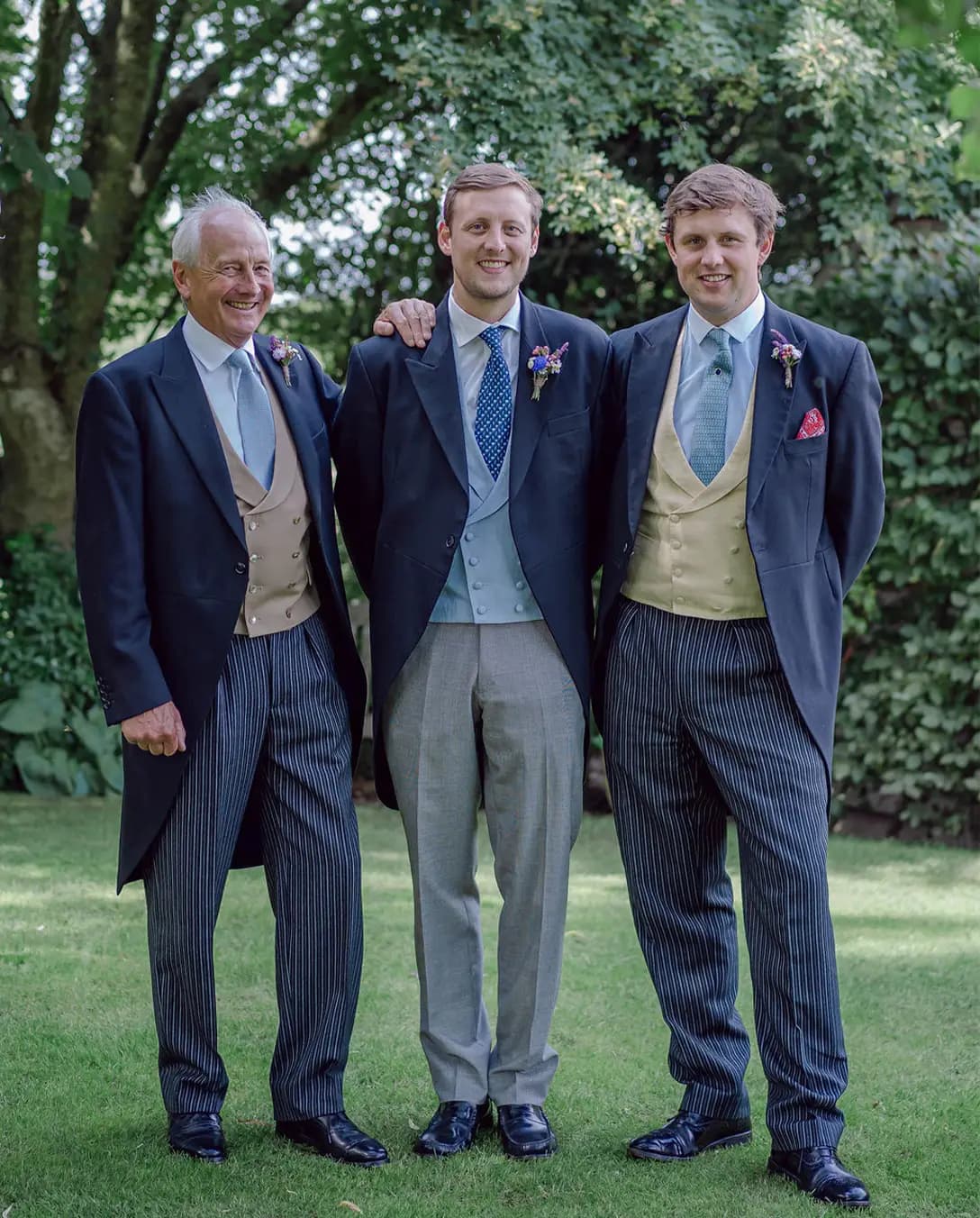 groom fashion suit and tie