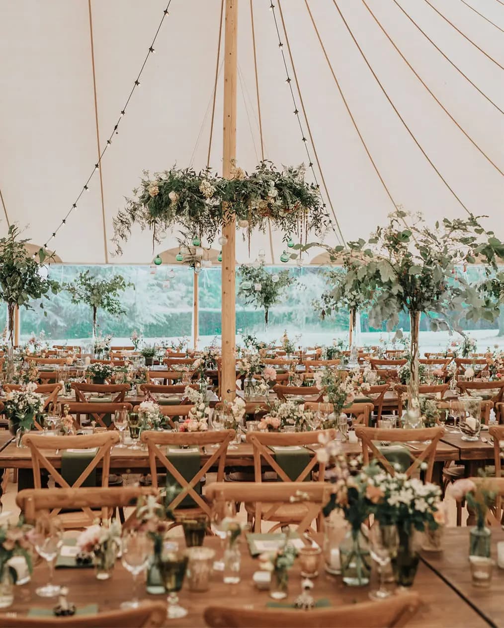 flowers wedding table decorations interior marquee