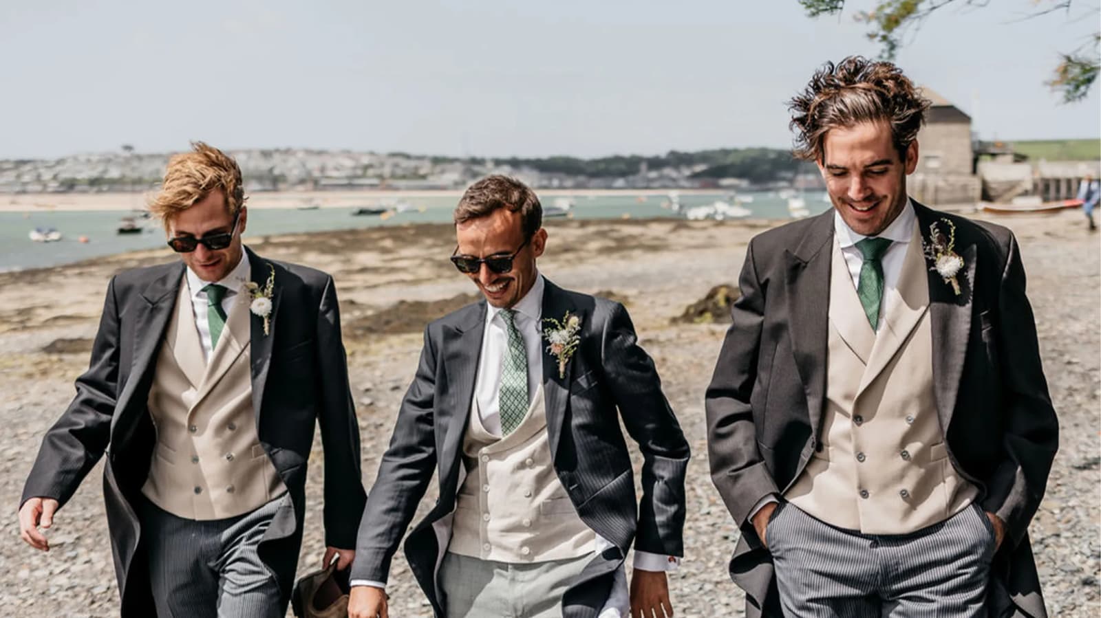 groom and groomsmen fashion suit and tie style
