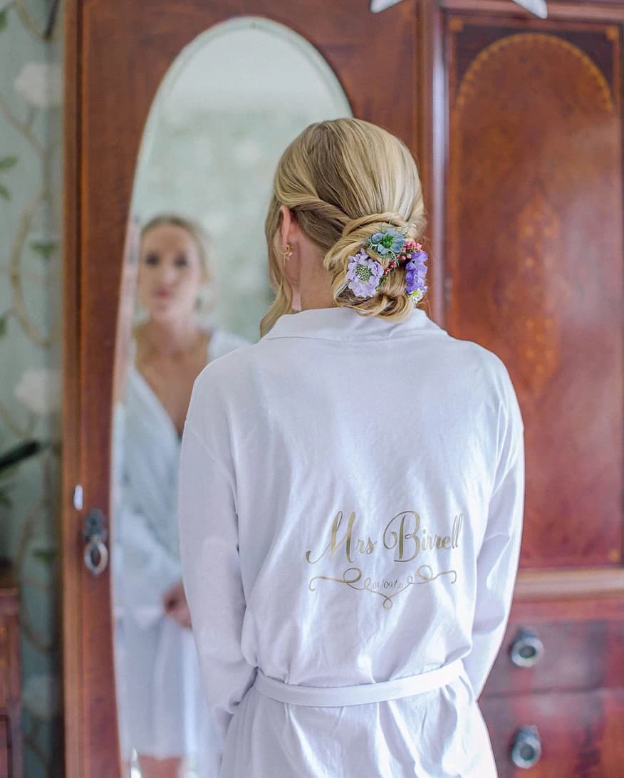 hair details wedding bride