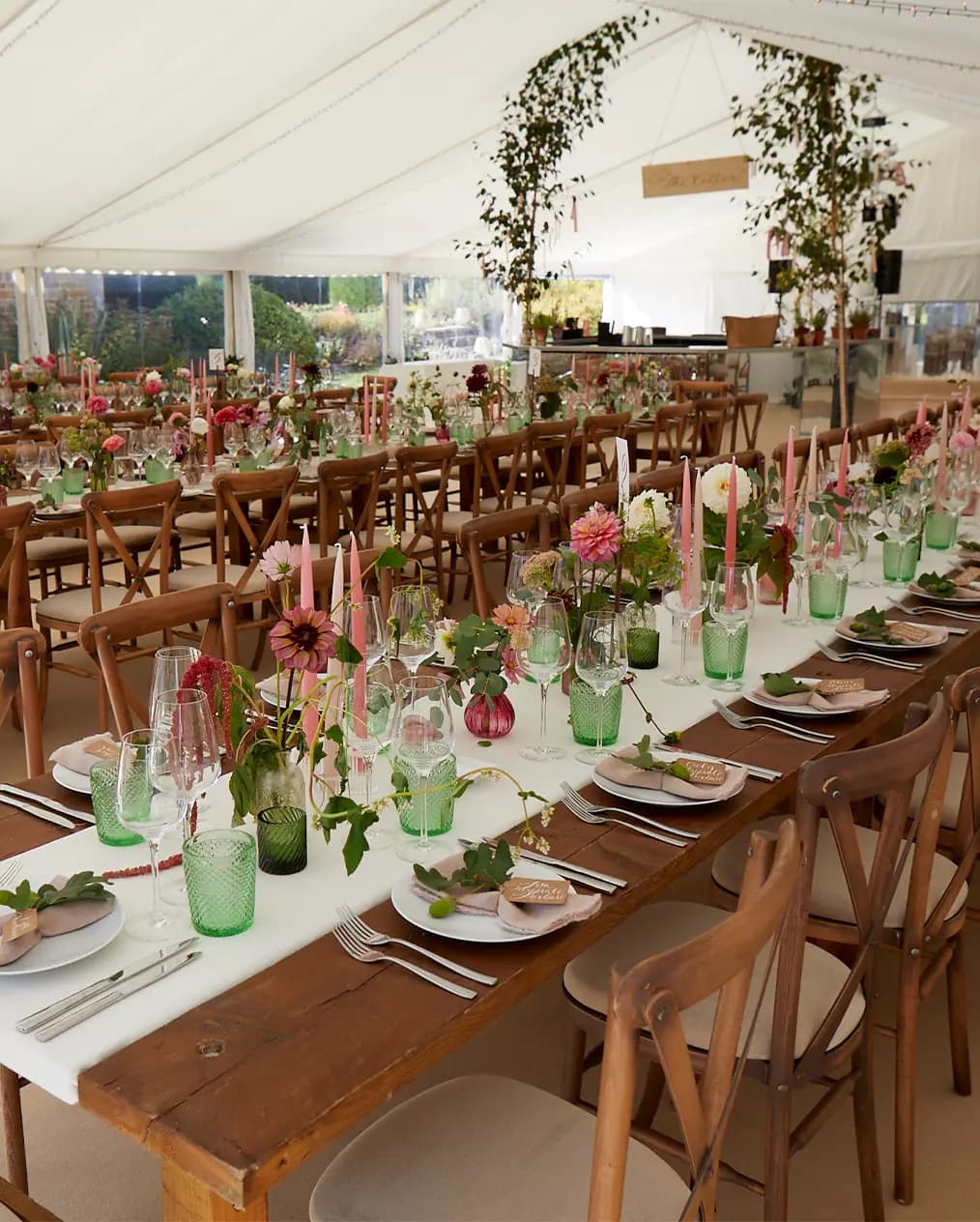 wedding decorations sustainable wedding table flowers