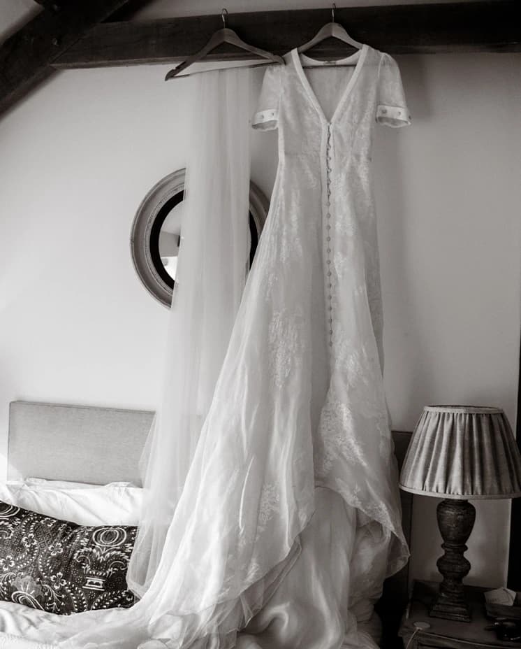 wedding dress vail of the beautiful bride