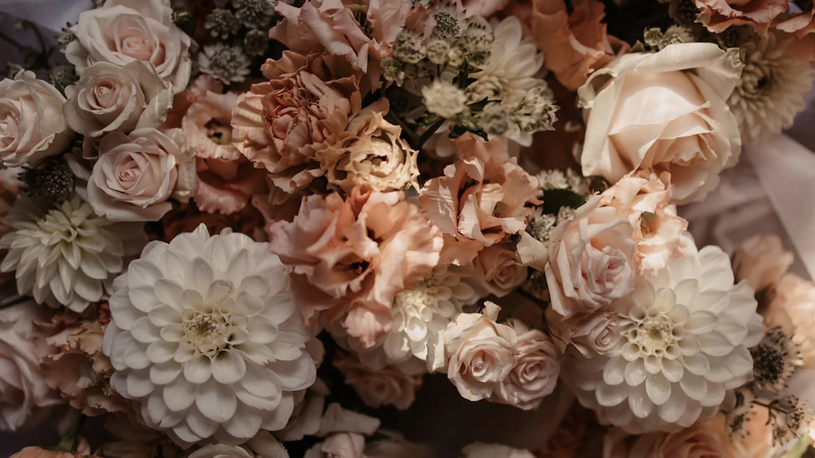 Autumn wedding flower arrangement