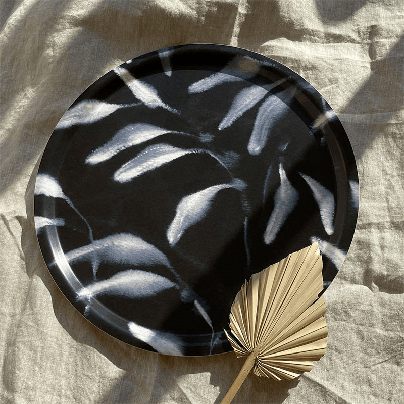 Amongst Round Medium Birchwood Tray, D38cm, Black Navy
