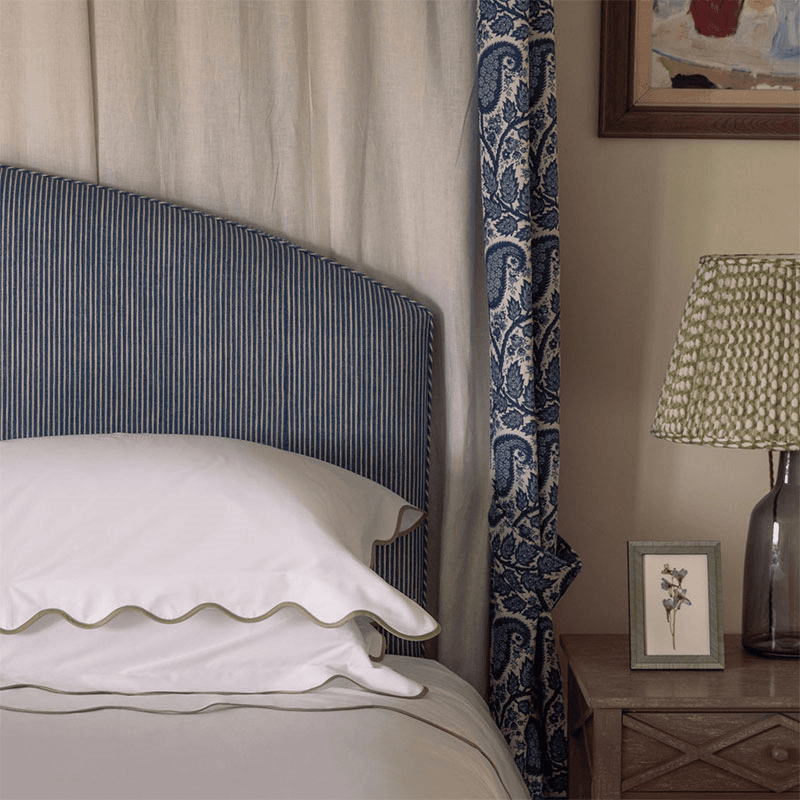 Alexandra Wavy Scalloped Duvet Cover, King, Sage