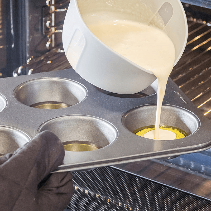 Muffin pan, W26 x L 35cm