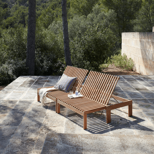 Image showing the Riviera Lounger with table, 33cmx203cmx67.3cm, Beige/Natural product.