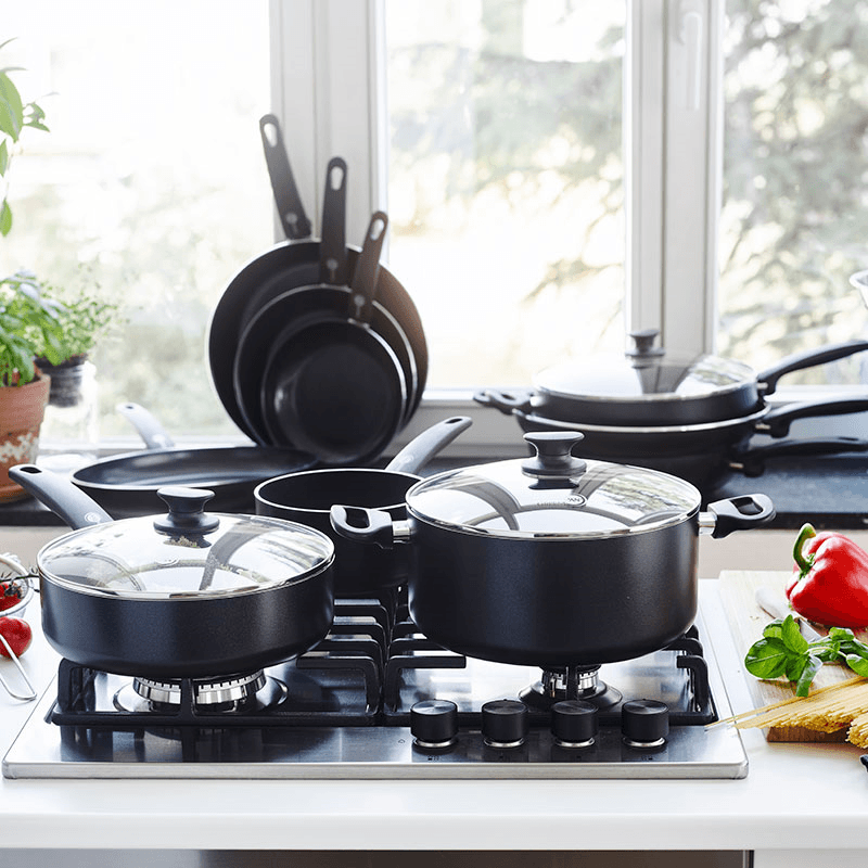 Cambridge Non-Stick Casserole, 24cm, Black