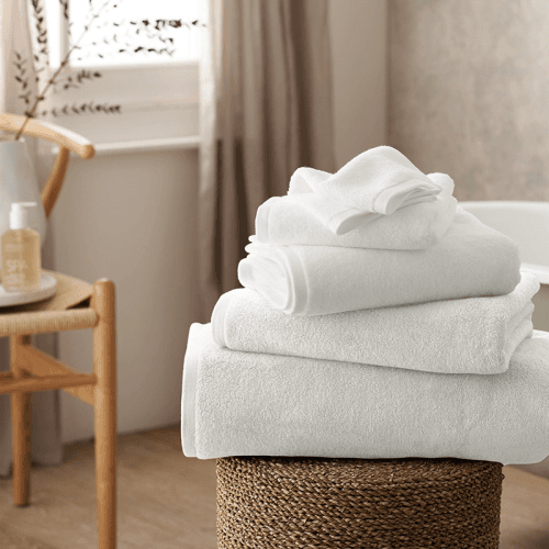Image showing the Super Soft Ecoloom Super Jumbo, W115cm x L180cm, White product.