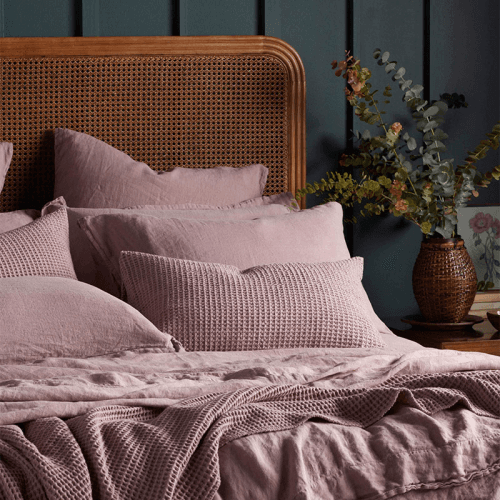 Image showing the Linen Oxford Pillowcase, Standard, Vintage Rose product.