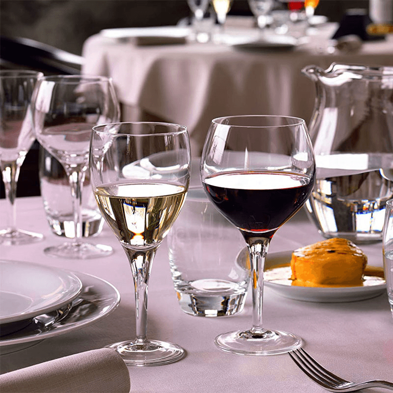 Michelangelo Masterpiece set of 4 large wine glasses, 340ml
