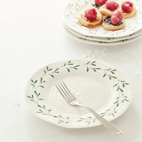 Image showing the Mistletoe Set of 4 Side plates, Dia20cm, White/ Green product.