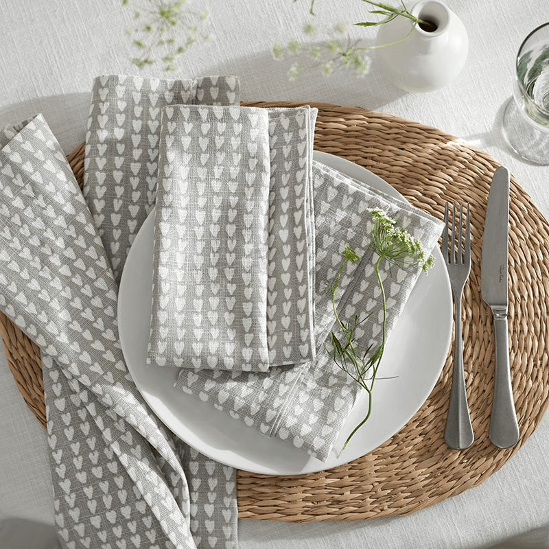 Ditsy Set of 4 Hear Napkins, 45cm x 45cm, White/Grey