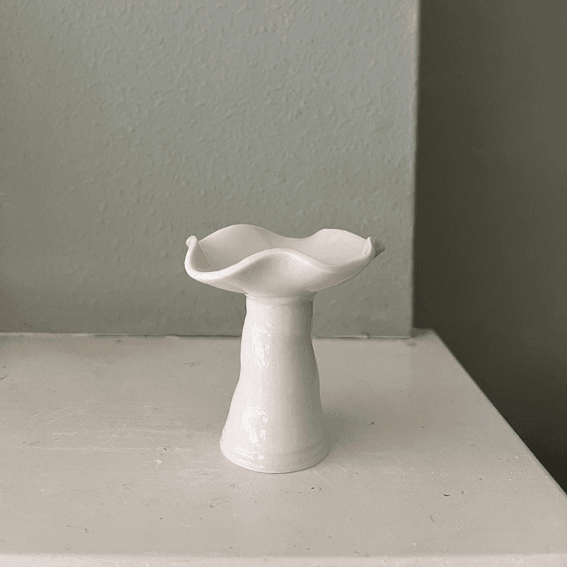 Joanna Ling Pair of Porcelain Wave Top Candleholders, H9cm, White