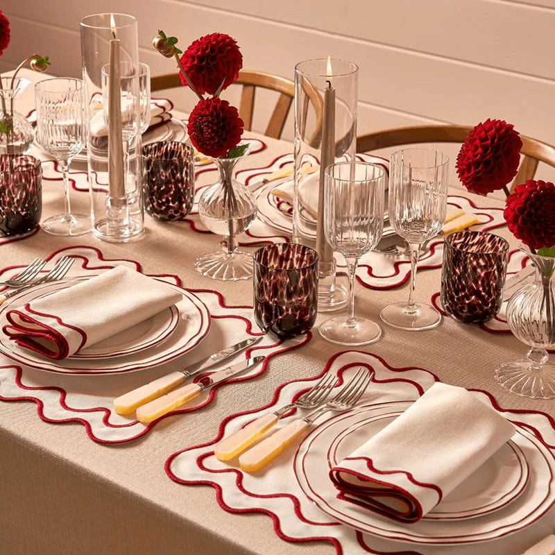 Scarlett Set of 4 Placemats, 36 x 45cm, Burgundy