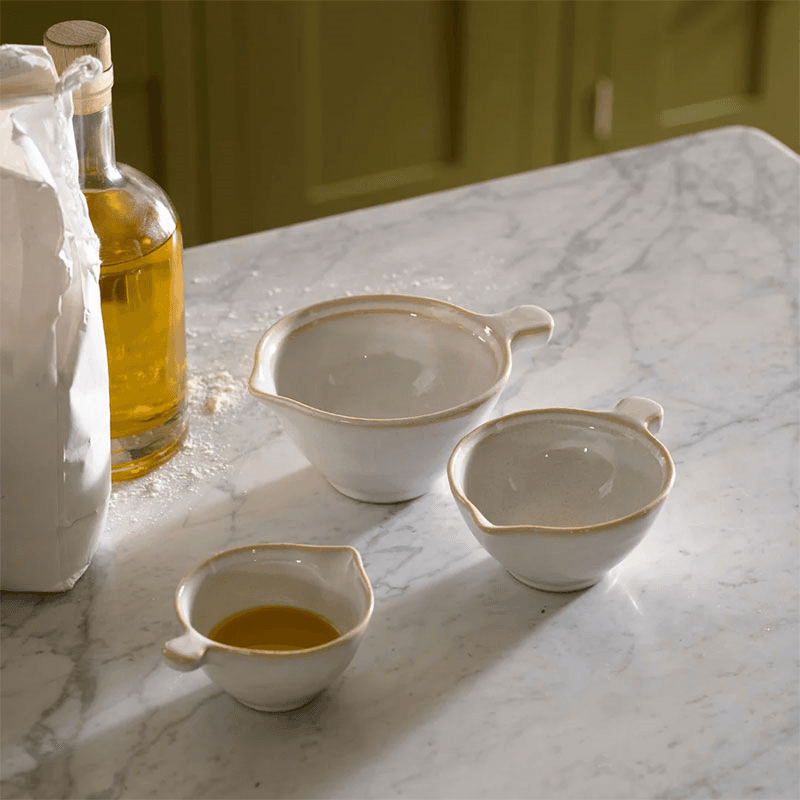 Bramley Set of 3 Pouring Cups, Reactive White