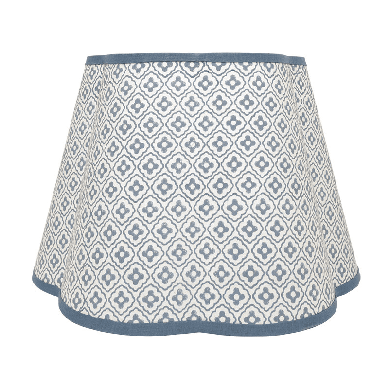 Finestra Scalloped Shade, D25.5cm, Blue