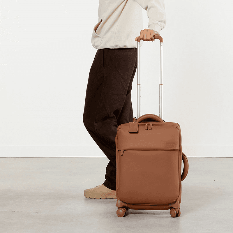 Lost In Berlin Cabin Suitcase, H55  x L35 x W21cm, Nutsy Nut