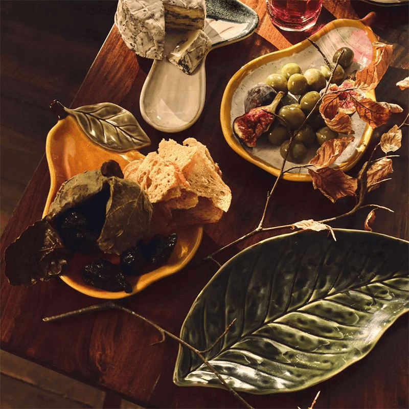 Forage Pear & Leaf Set of 2 Dishes, H3cm x W26cm x D13cm, Multi