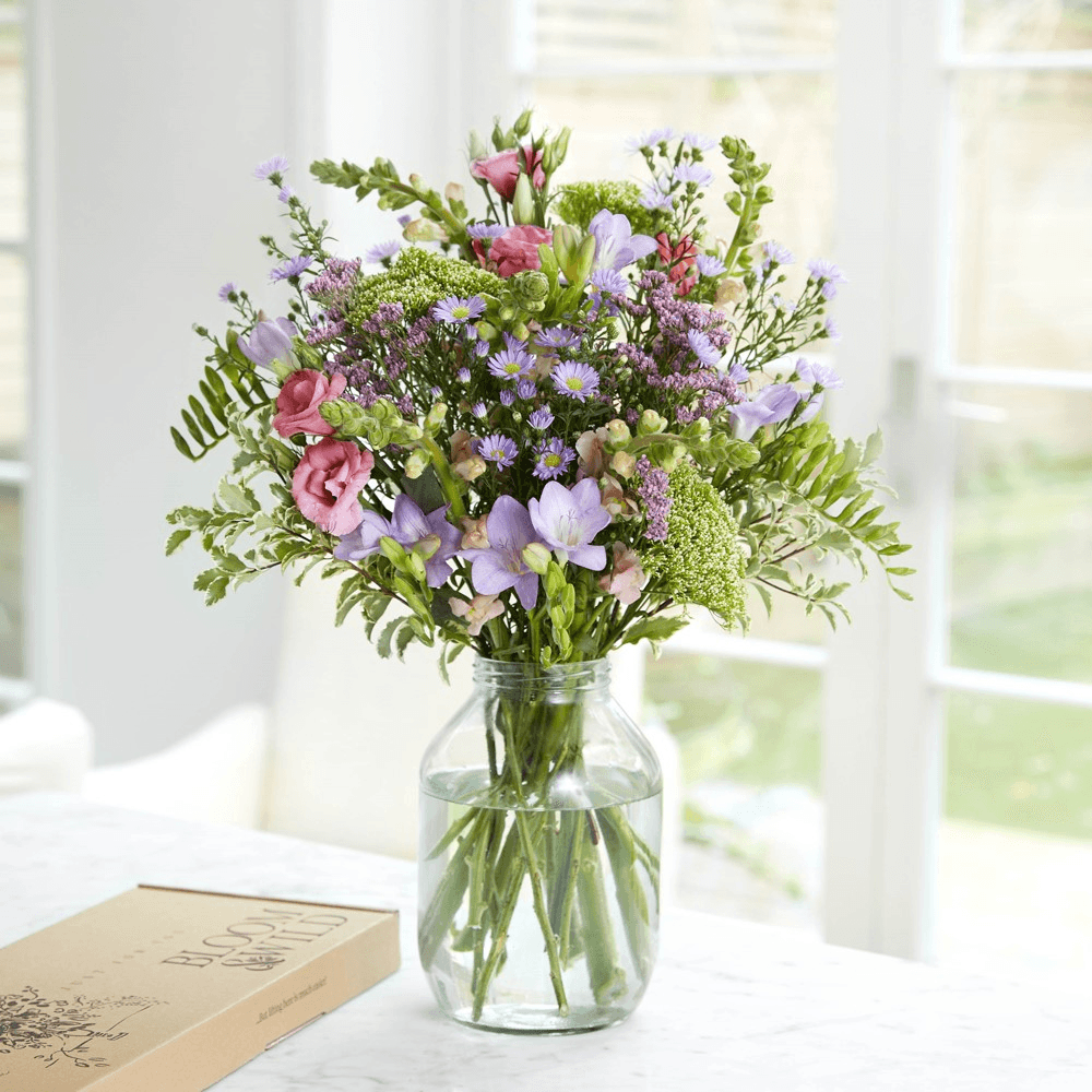 Lux Letterbox flower subscription, 3 months