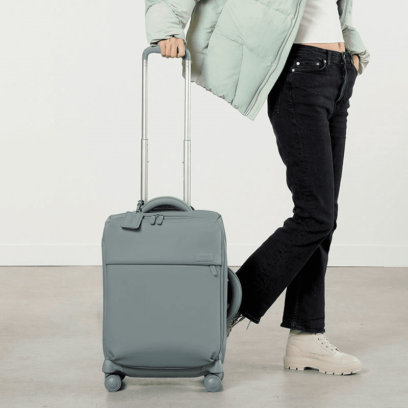Lost In Berlin Cabin Suitcase, H55  x L35 x W21cm, Cement Storm
