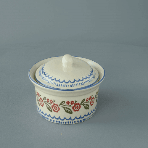 Image showing the Creeping Briar Oval butter dish product.
