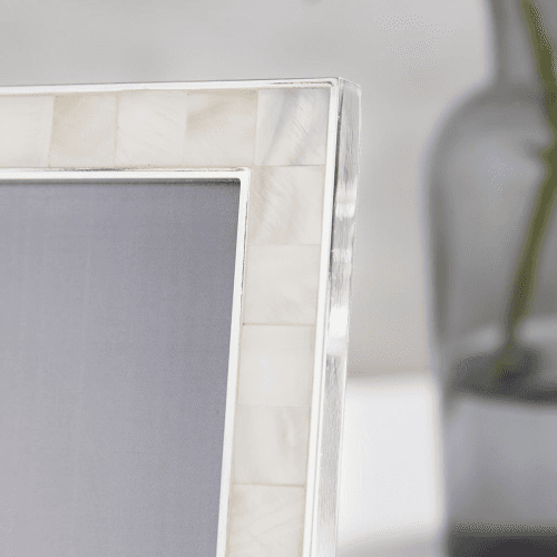 Image showing the Mother of Pearl Photograph frame, 8 x 10", White product.