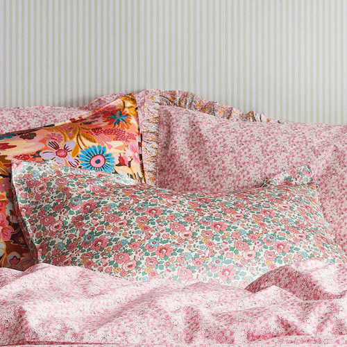 Image showing the Betsy Candy Floss Pair of Silk Pillowcases, Single, Pink product.