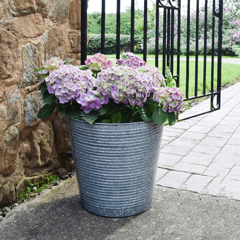 Galvanised Ribbed Planter, D37cm, Silver