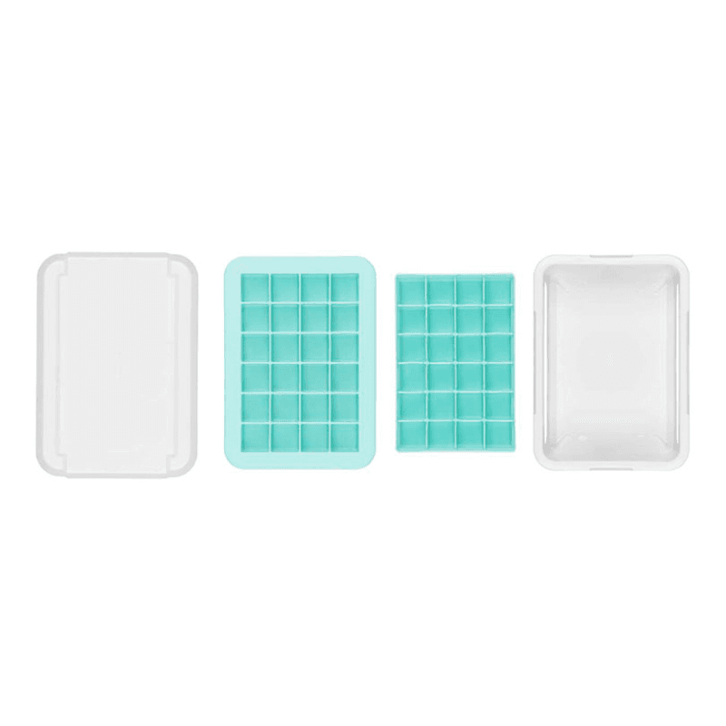 Covered silicone ice cube tray - cocktail cubes