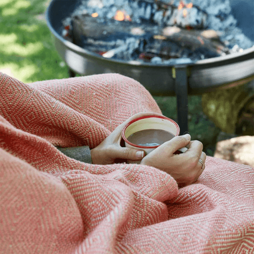 Image showing the Diamond Blanket, 250cm x 130cm, Coral product.