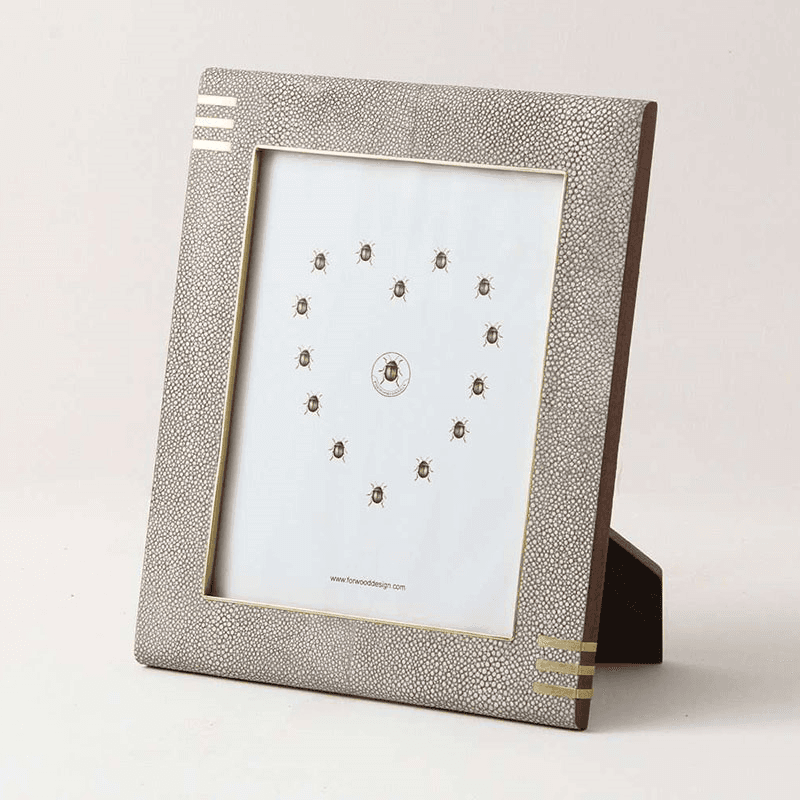 Christie Photo  Frame, 10 x 8", Barley Shagreen