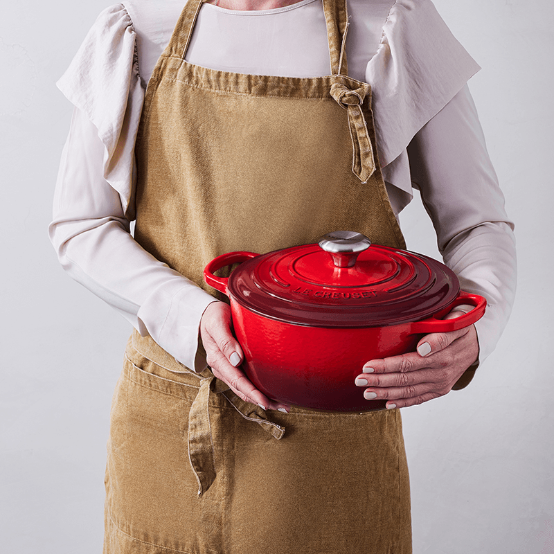 Signature Cast Iron Round casserole, 20cm - 2.4 litre, Cerise