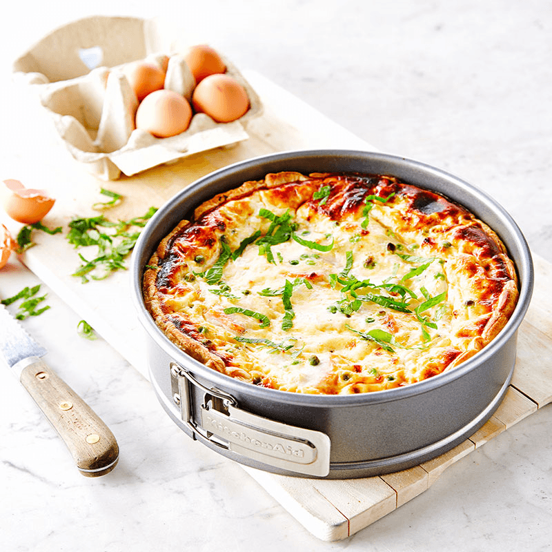 Metal Bakeware Springform Pan, 24cm, Grey