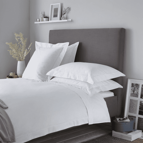 Image showing the Savoy - 400 Thread Count Egyptian Cotton Super king duvet cover, W260 x L220cm, White product.