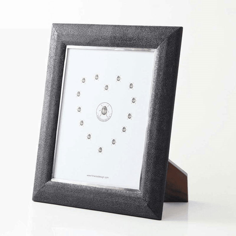 Bella Photo  Frame, 10 x 8", Caviar Black Shagreen