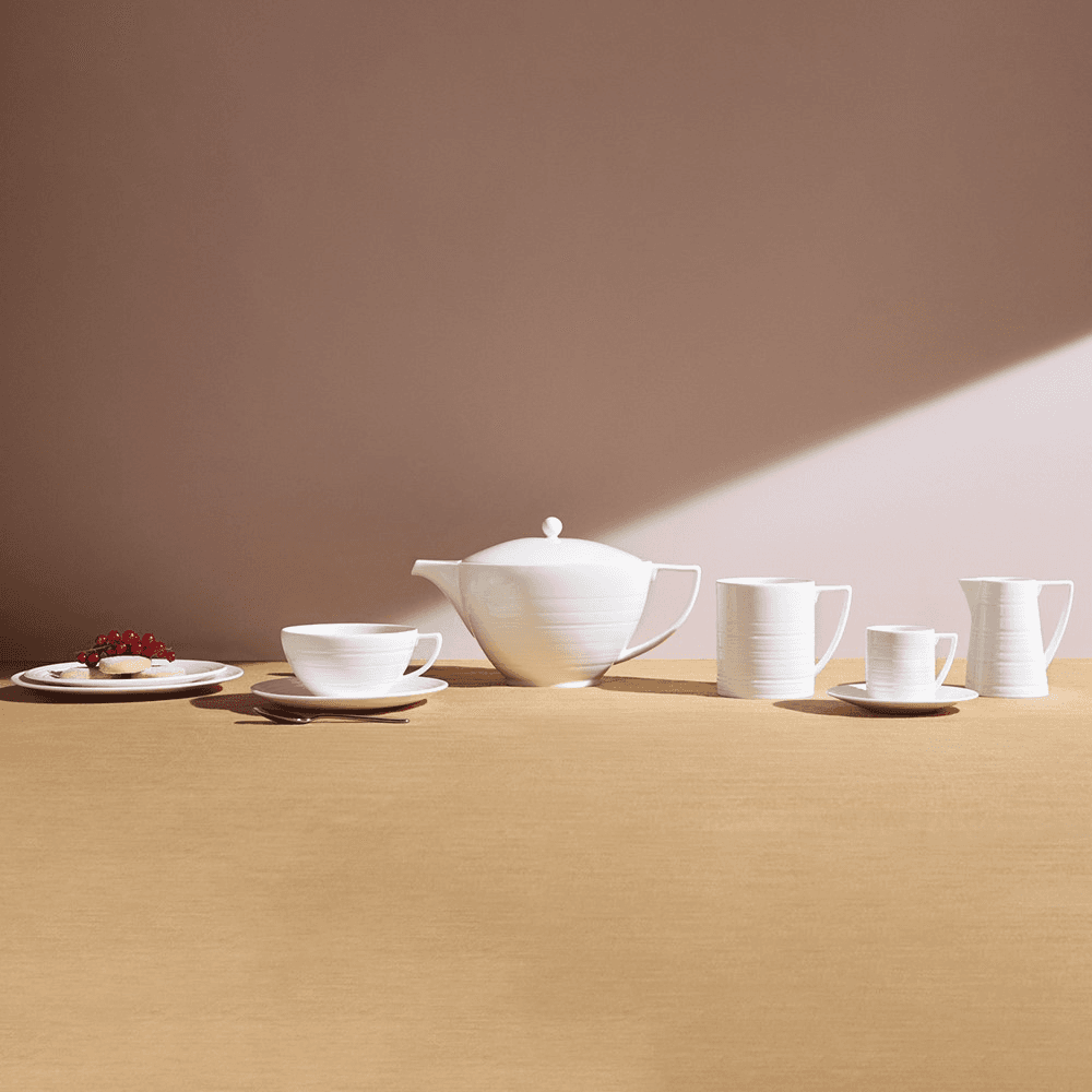 Strata Mug, H10.4 x W8.8 x D12.3cm, White