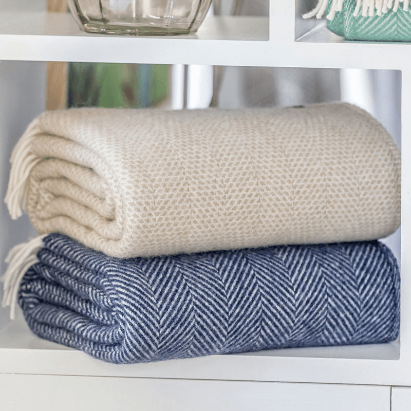 Beehive Throw, 150 x 183cm, Oatmeal