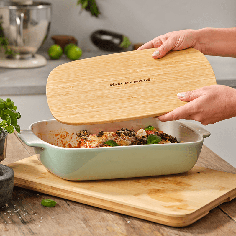 Stoneware Dish with Bamboo Lid, 32cm, Pistachio
