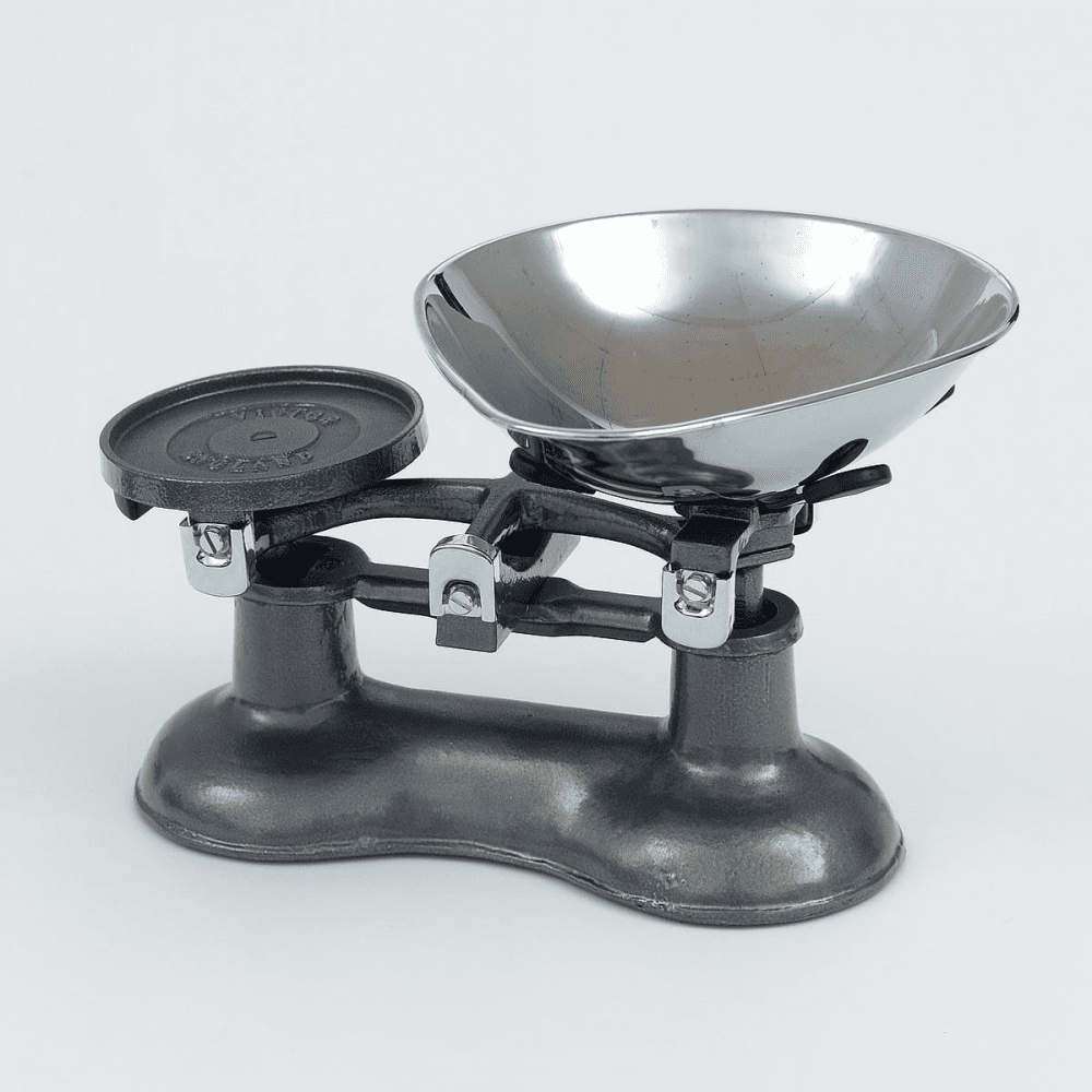 Traditional kitchen scales, Graphite Cast Iron With Chrome Bowl