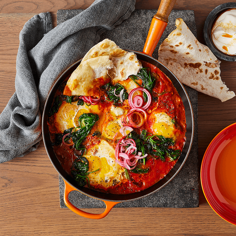 Signature Cast Iron Frying Pan with Wooden Handle, 28cm, Volcanic