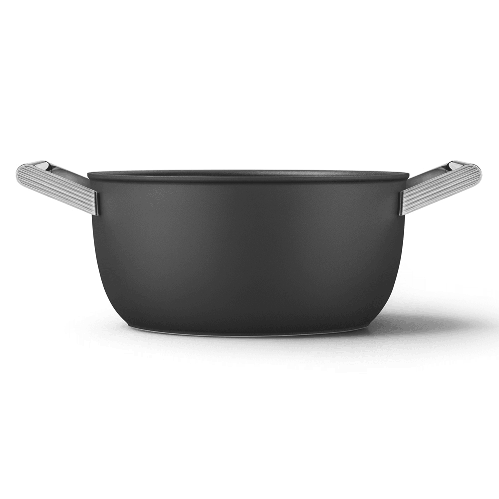 Retro 50's Style Non-Stick Casserole Dish, 26cm, Black