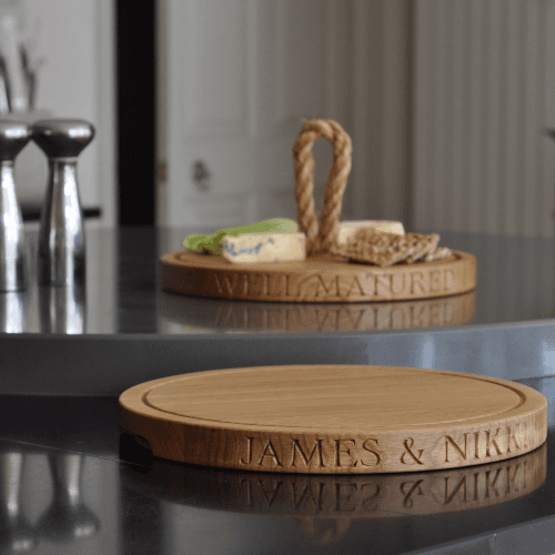 Image showing the Personalised thin round board, 38 x 3.5cm, oak product.