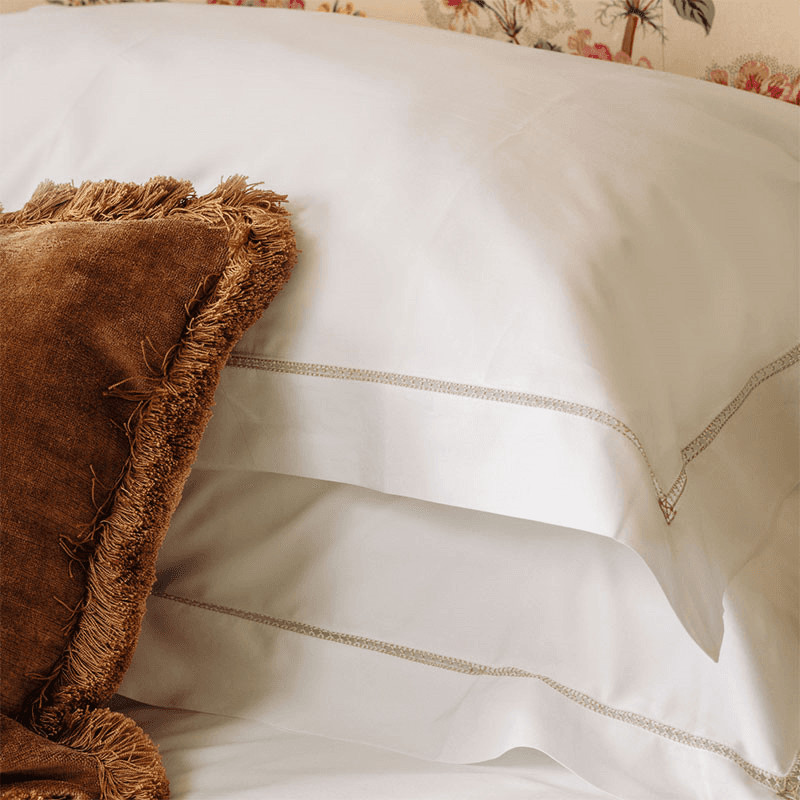 Georgiana Ladderstitch Oxford Pillowcase, Standard, Nougat