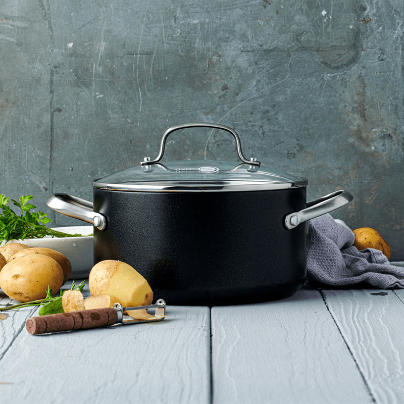 Copenhagen Non-Stick Casserole with Lid, 20, Black
