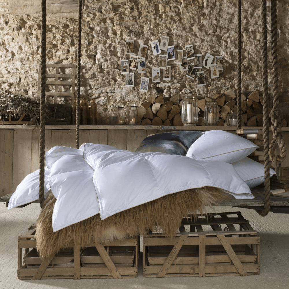 Gold Hungarian Goose Down King size 4.5 tog duvet, 225 x 220cm, White