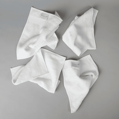 Image showing the Organic 600gsm Set of 2 Face Towels, 30 x 30cm, White product.